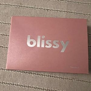 NWT Blissy Pillow Case